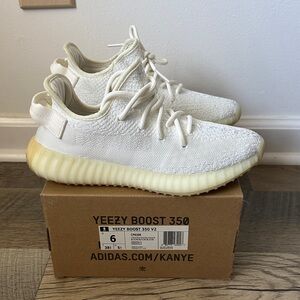 Yeezy Boost 350 V2